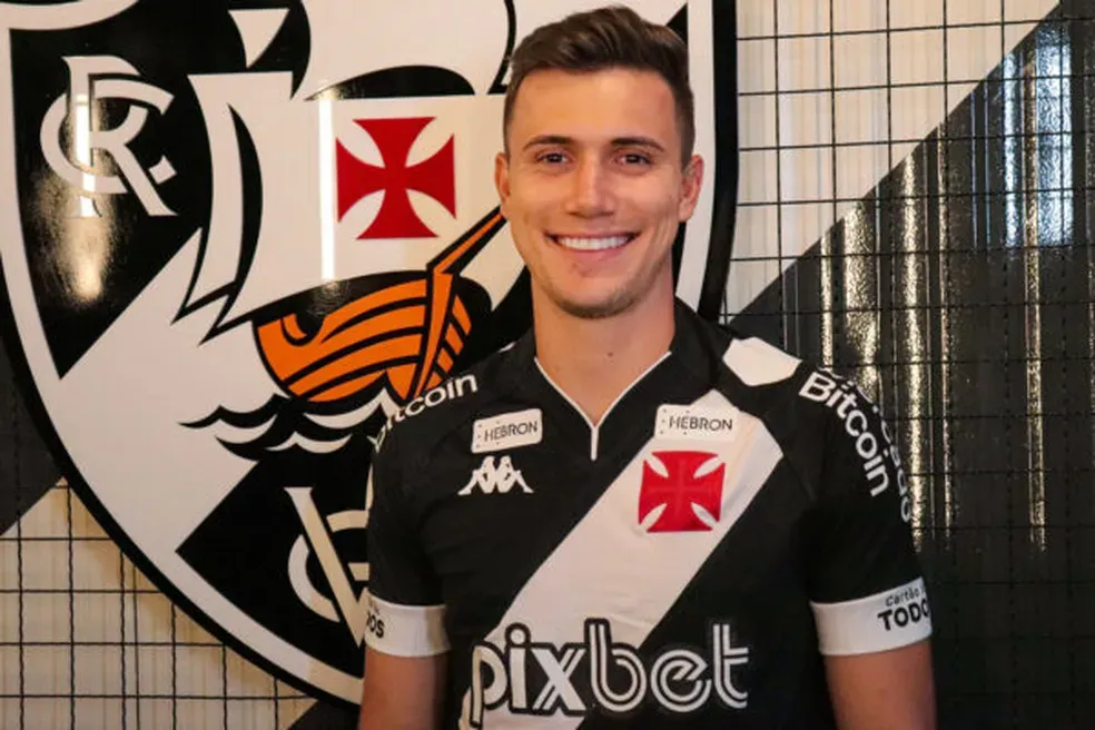 Vasco anuncia a contratação de Luca Orellano, meia-atacante e