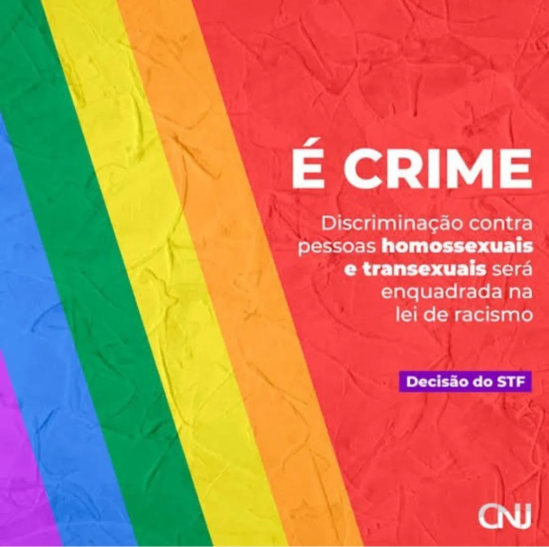 Postagem com bandeira do arco-íris com a descrição da decisão do Supremo Tribunal Federal (STF) que criminaliza a homofobia