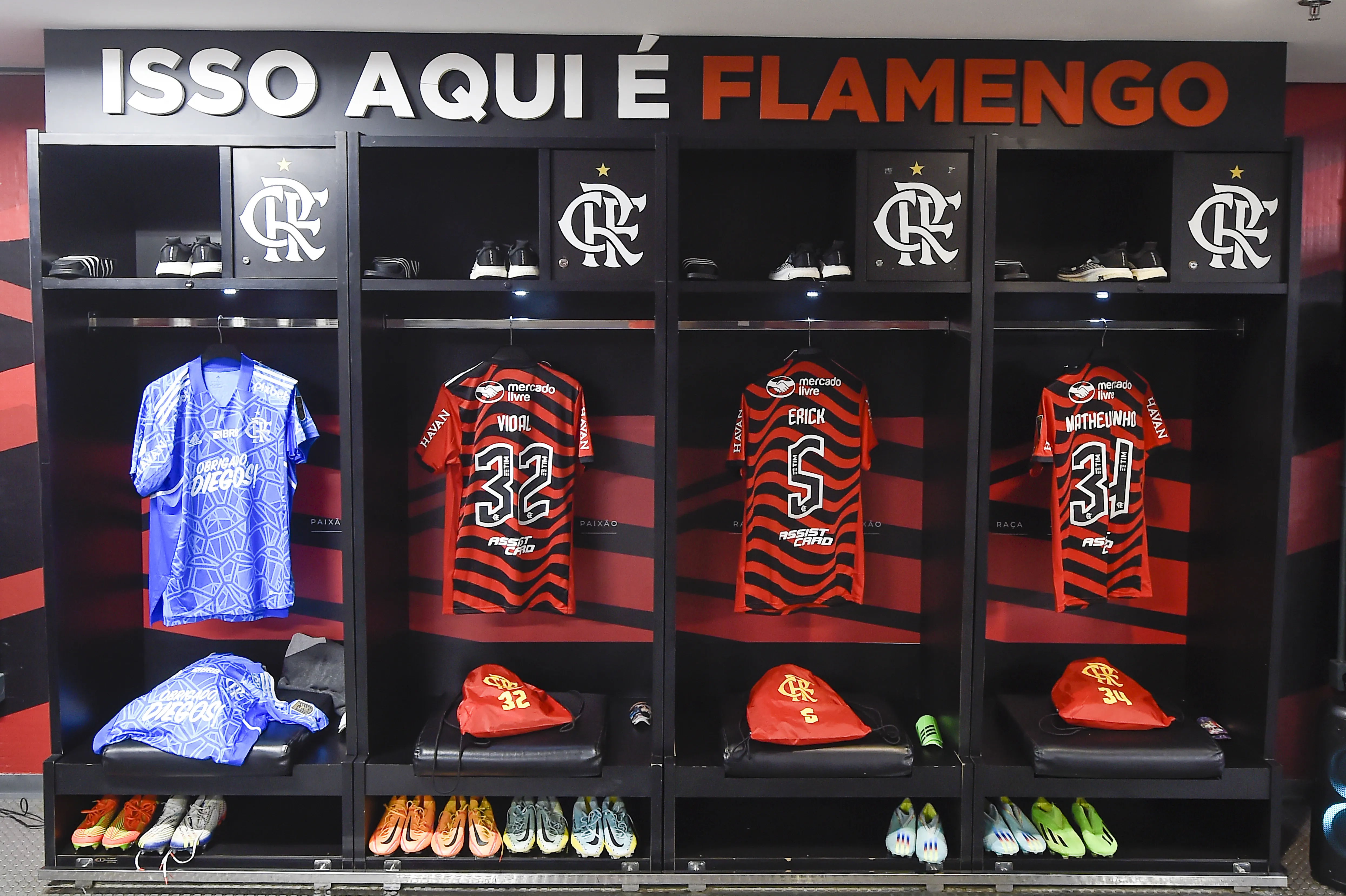 Flamengo aprova renovação de contrato do patrocínio no ombro da