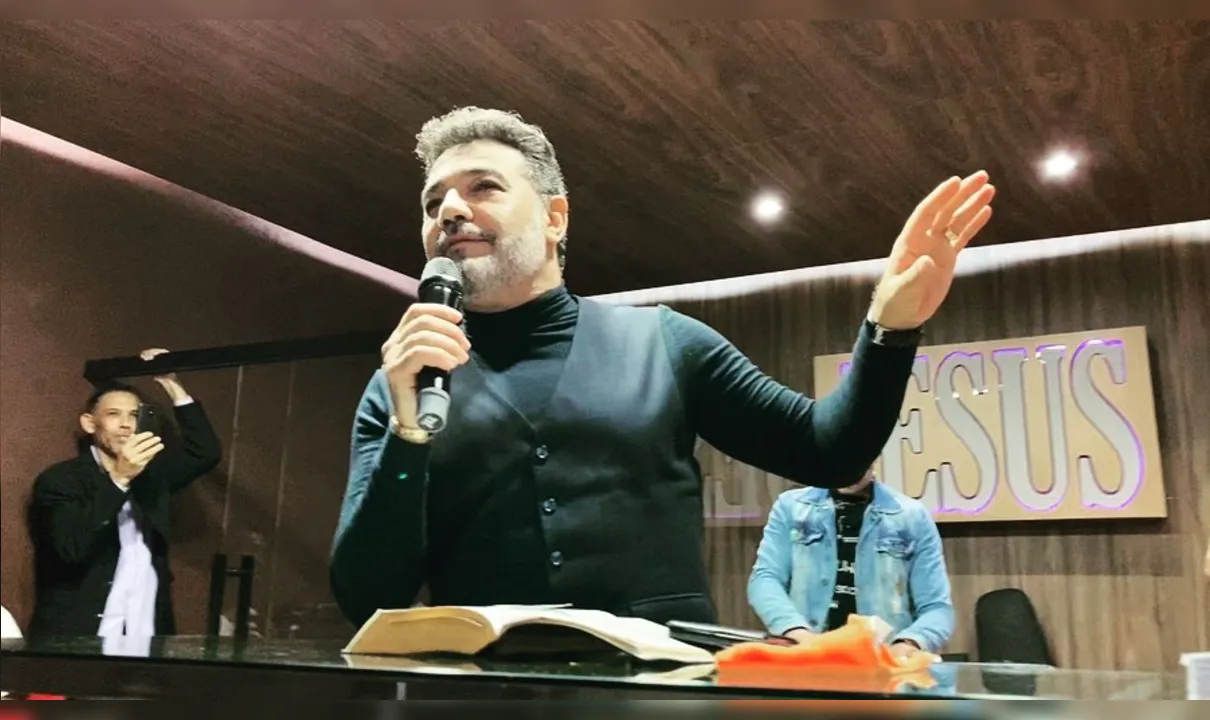 Marco Feliciano é pastor em igrejas evangélicas