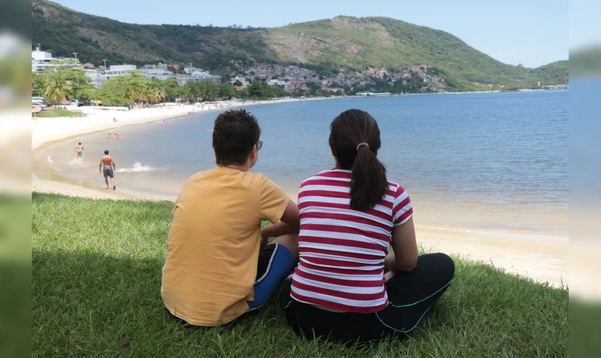 Elisa Farias, de 37 anos, e sua esposa, saíram de São Gonçalo para ir na Praia de Charitas, em Niterói