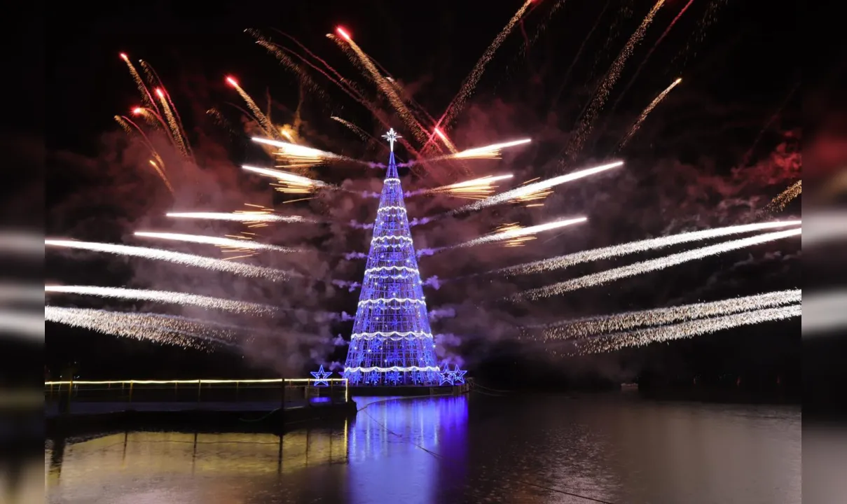 Águas dançantes serão sincronizadas com um filme natalino projetado dentro da Lagoa de Araçatiba, em Maricá