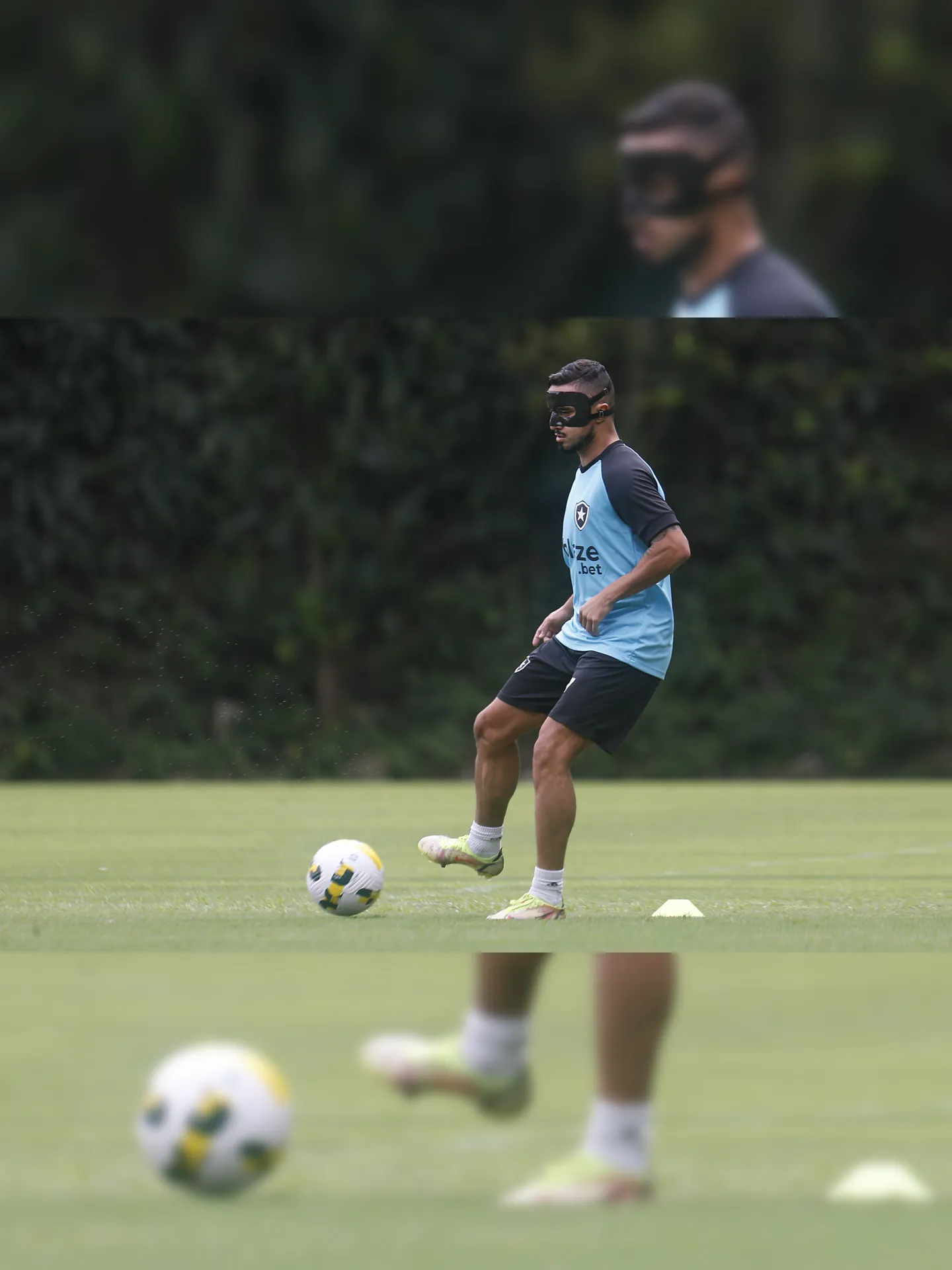 De máscara, Rafael voltou a treinar com bola no Botafogo