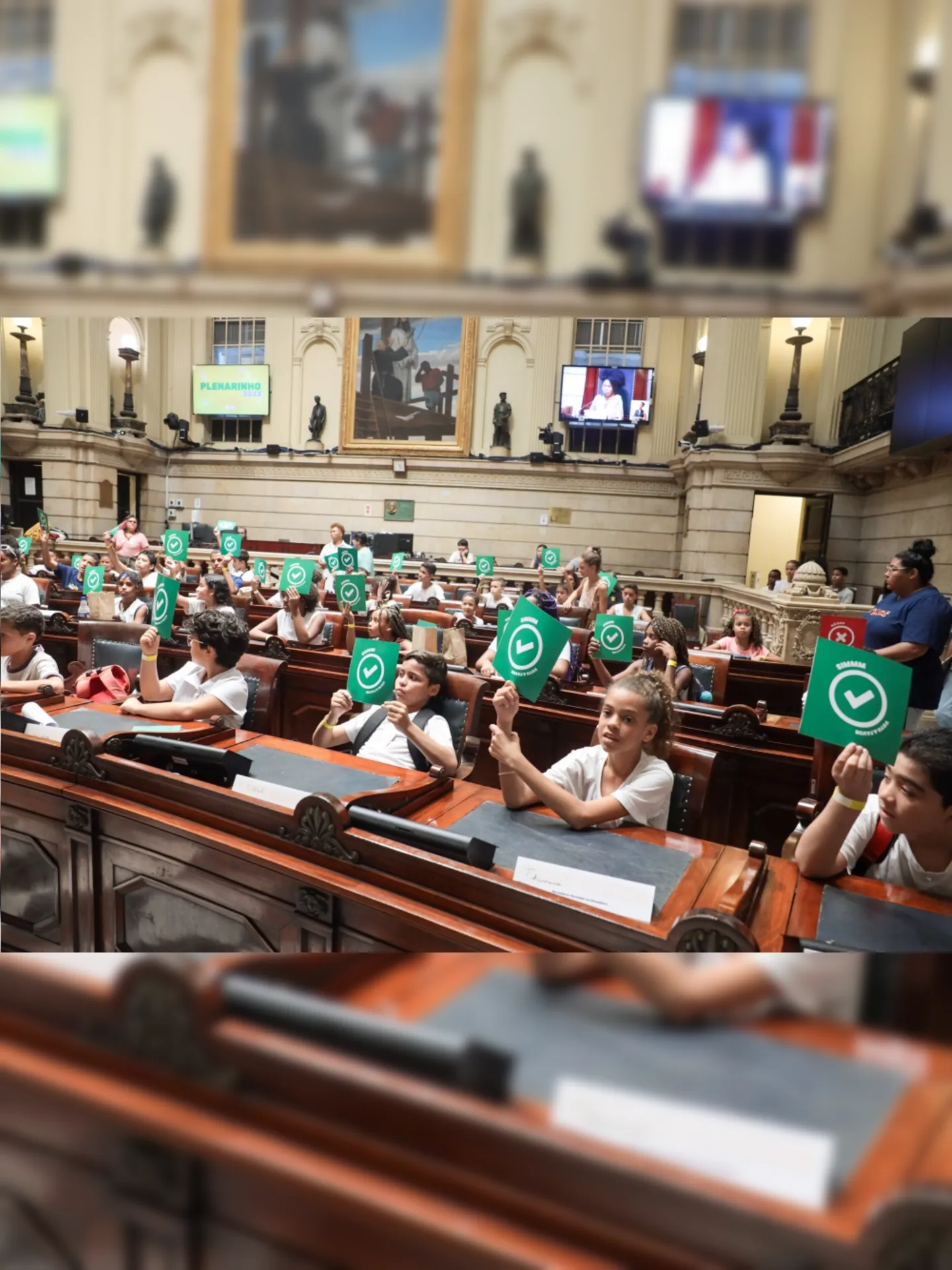 Participantes foram convidados a ocupar as cadeiras dos vereadores, para elaborar projetos de lei, discutir propostas e votá-las, simulando uma sessão legislativa