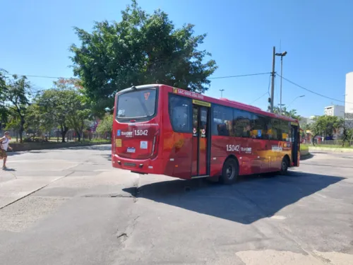 Acidente aconteceu na saída do Terminal