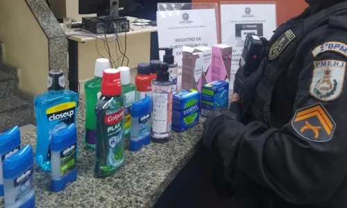 Produtos de higiene pessoal foram recuperados pela Polícia Militar