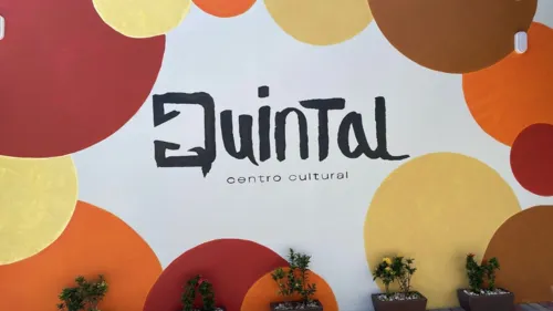 O Quintal é um centro cultural criativo e acolhedor