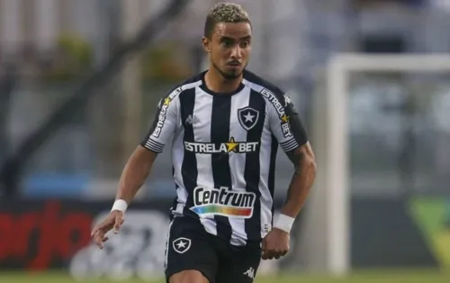 Rafael em partida pelo Botafogo