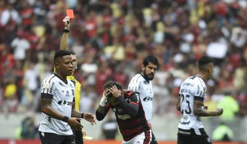 Gabigol é expulso nos últimos momentos da partida