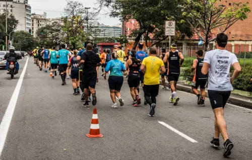 Niteroienses correm na Meia Maratona da cidade