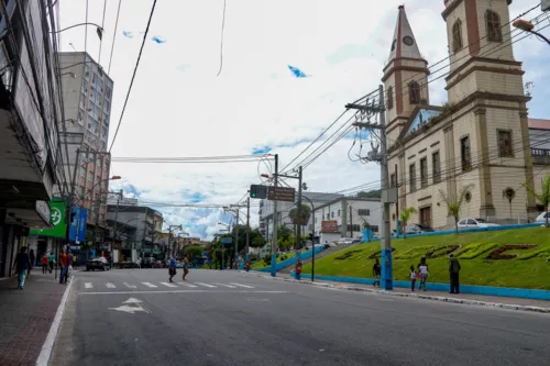 Igreja Matriz, no centro, tem missa em comemoração aos 132 anos do municípios