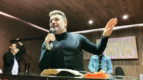 Marco Feliciano é pastor em igrejas evangélicas