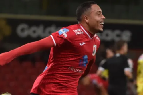 Rikelmi marcou dois gols na vitória do Molenbeek sobre o Oudenaarde