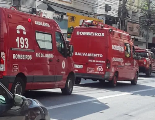 Militares do Corpo de Bombeiros atuam no local