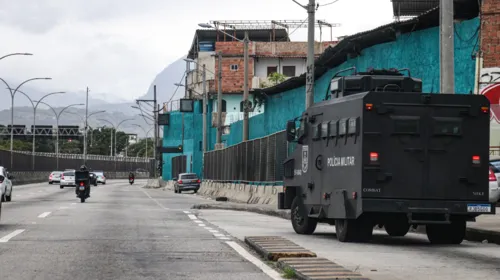 Blindados também vão dar apoio às ações de segurança