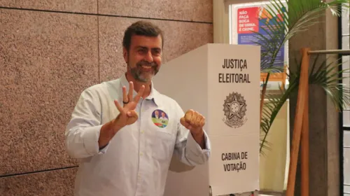 Candidato votou na Zona Sul do Rio