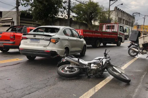 Motociclista estava consciente e ficou levemente ferido