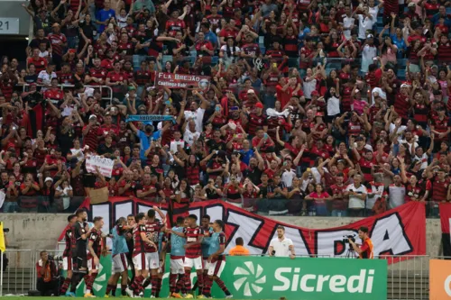 Torcida fez a festa com a vitória