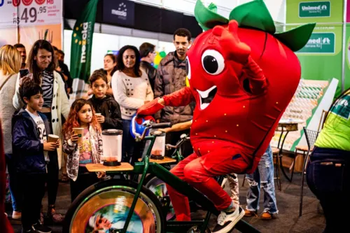 A festa do Morango com Chocolate acontece em Nova Friburgo