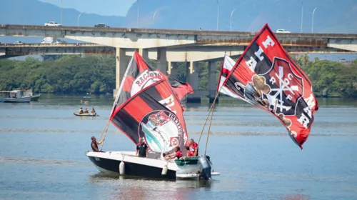 Chegada de torcedores ocorreu até mesmo via embarcação