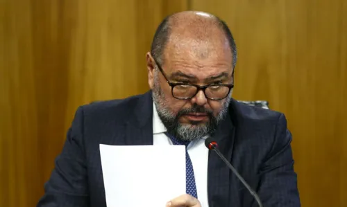 O ministro do Trabalho e Previdência, José Carlos Oliveira, disse que o segmento da indústria continua crescendo