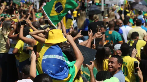 Forte calor não desanimou apoiadores do presidente