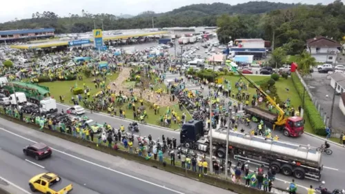 Manifestações acontecem em todo o país