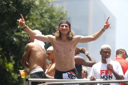 Filipe esteve presente no trio elétrico em comemoração aos títulos da temporada