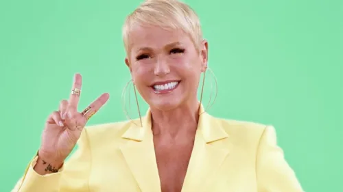 Apresentadora usou vestido no último programa "Xou da Xuxa"