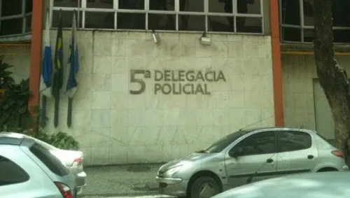 Caso foi registrado na 5ª DP (Centro)