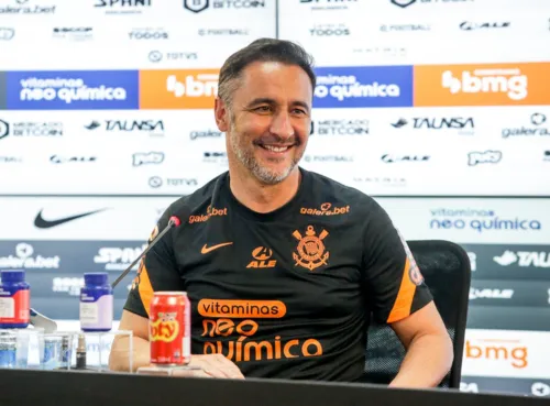 Vitor Pereira deixou o Corinthians recentemente