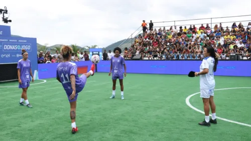 Público viu de perto craques da Seleção feminina