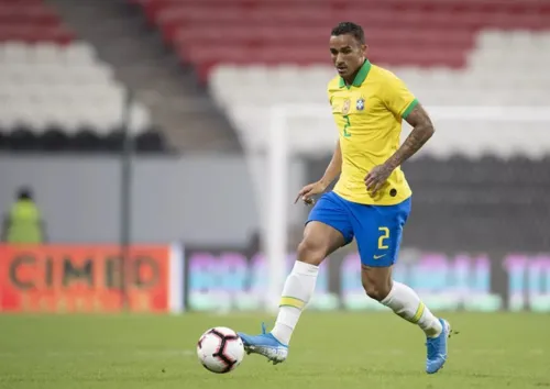 Danilo corre risco de não atuar mais nesta Copa do Mundo