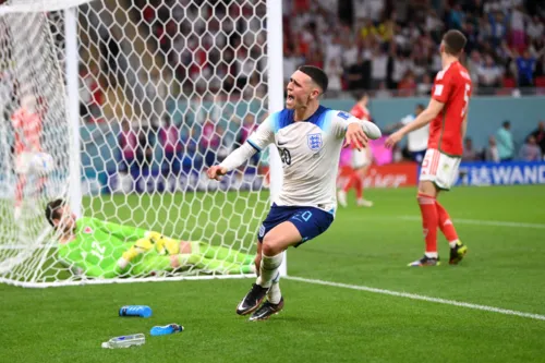 Phil Foden marcou o segundo gol da Inglaterra