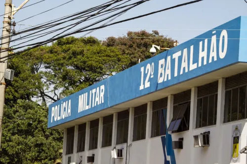 Agentes do 12° BPM foram acionados para uma ocorrência na Estrada Caetano Monteiro