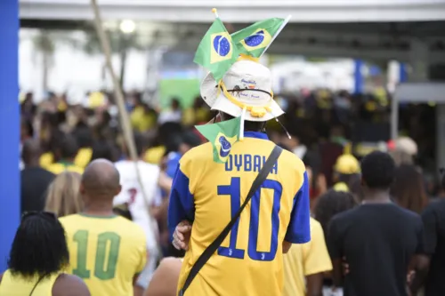 Torcida Maricá reúne torcedores em diferentes espaços