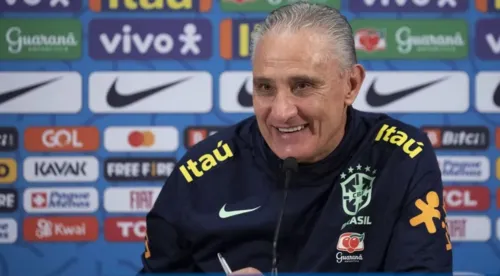 Tite elogiou a liderança técnica de Neymar