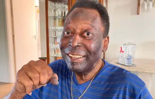 Pelé está internado no Hospital Albert Einstein, em São Paulo para tratar uma infecção respiratória