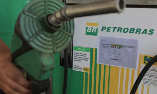 Gasolina e diesel estão sendo reajustados