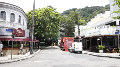 A região é conhecida por conta dos bares e restaurantes