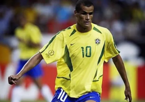 Rivaldo quer alguém com "sangue brasileiro"