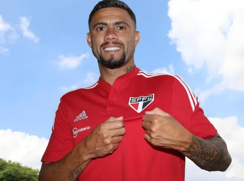 Meia-atacante de 30 anos fechou contrato com o Tricolor Paulista até o fim de 2025