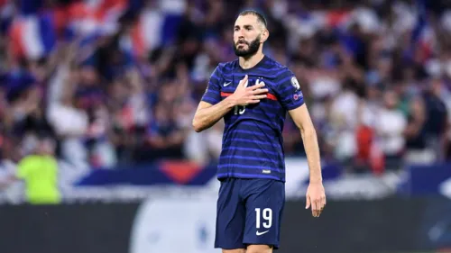 Karim Benzema em atuação pela seleção da França