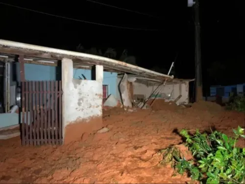 Casa foi totalmente soterrada