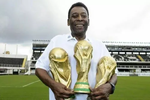 Edson Arantes do Nascimento, que ficou mundialmente conhecido como Pelé, morreu nesta quinta-feira (29), aos 82 anos