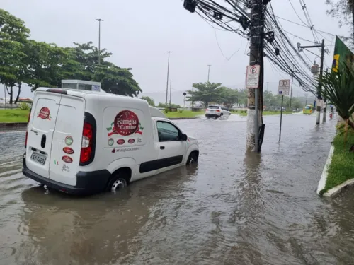 Até a noite desta sexta-feira estão previstos os maiores acumulados, com ocorrência de chuva pontualmente forte, disse a Defesa Civil