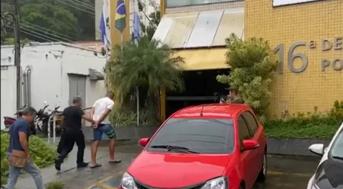 Homem foi preso em flagrante e encaminhado para a 16ª DP, na Barra da Tijuca