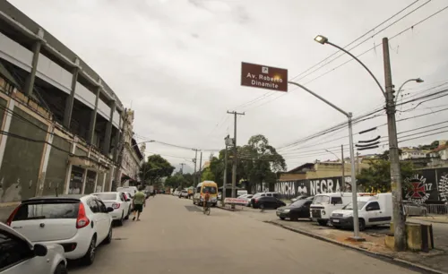 Nome da rua foi substituído em homenagem ao craque