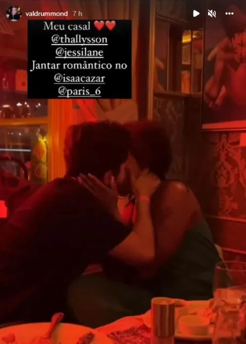 O casal trocou bastante saliva