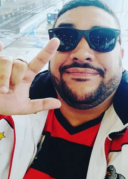 Raphael deixa esposa que está gravida de oito meses